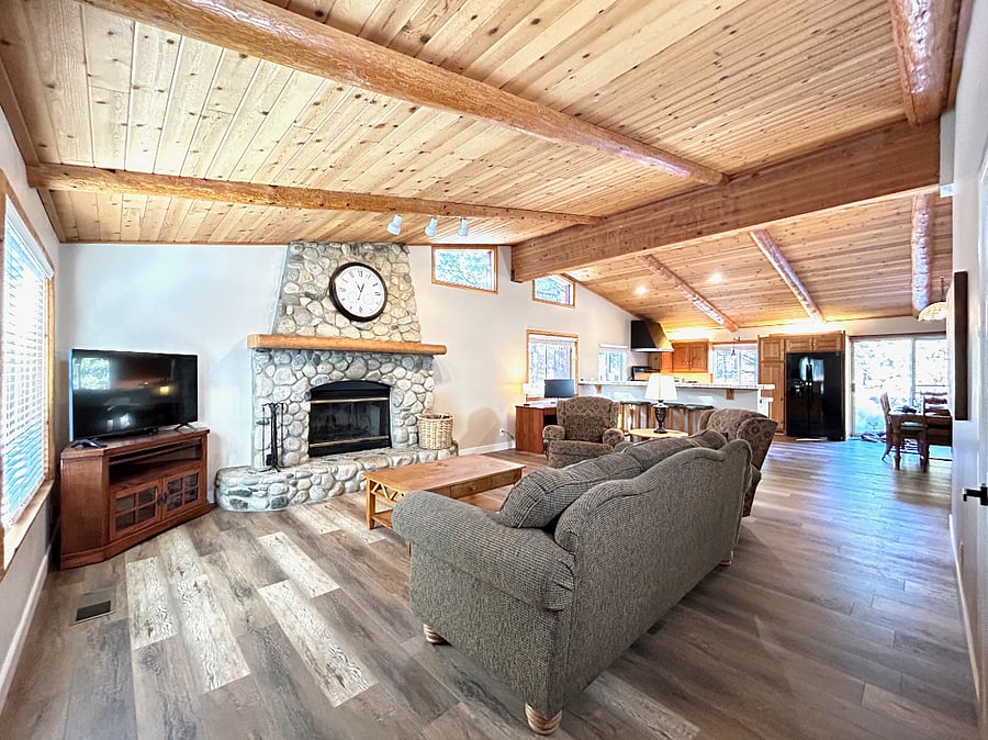 Furnished Finder property 645108_1 photo 2
