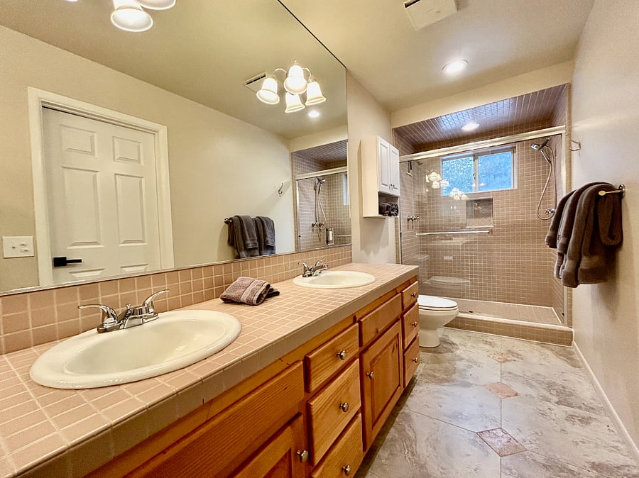 Furnished Finder property 645108_1 photo 9