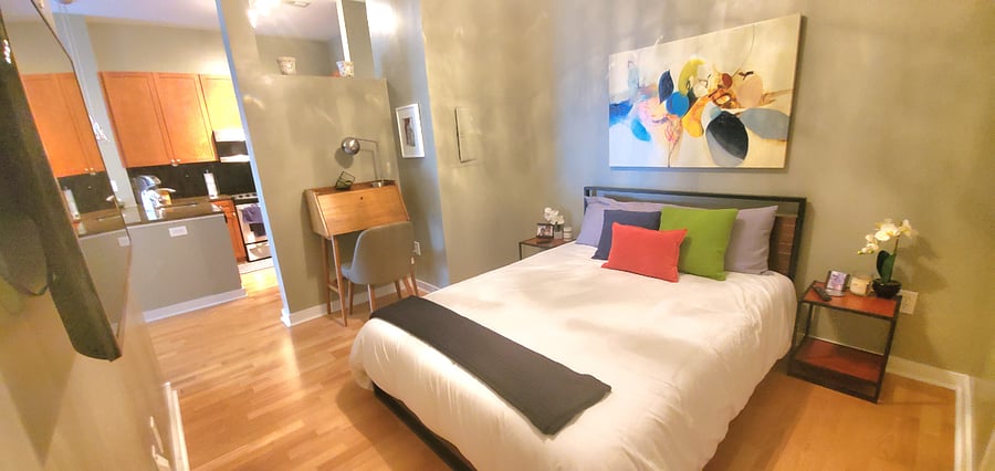 Beautifully appointed bedroom with a cubby for a nice-sized desk. Perfect for working from home or studying!