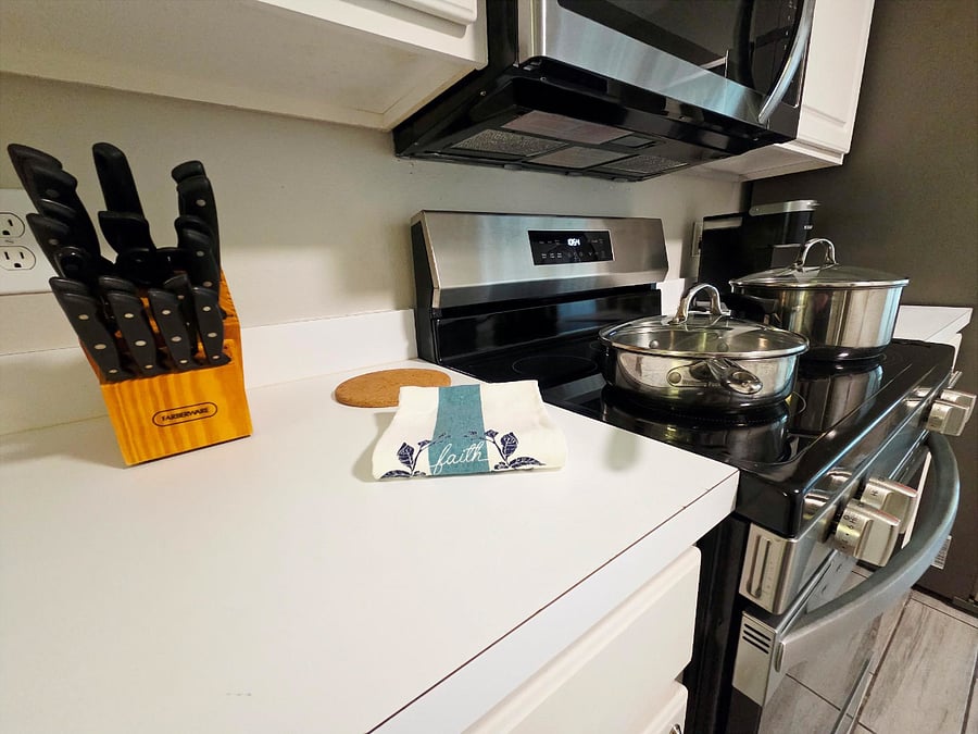 Fully Stocked Kitchen