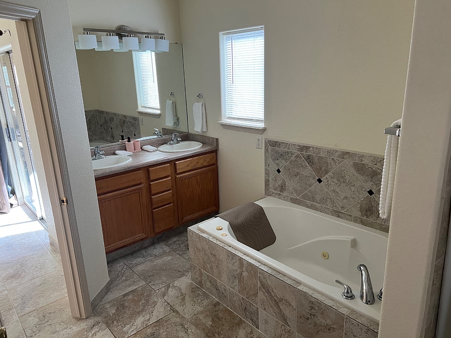 Furnished Finder property 645397_1 photo 4