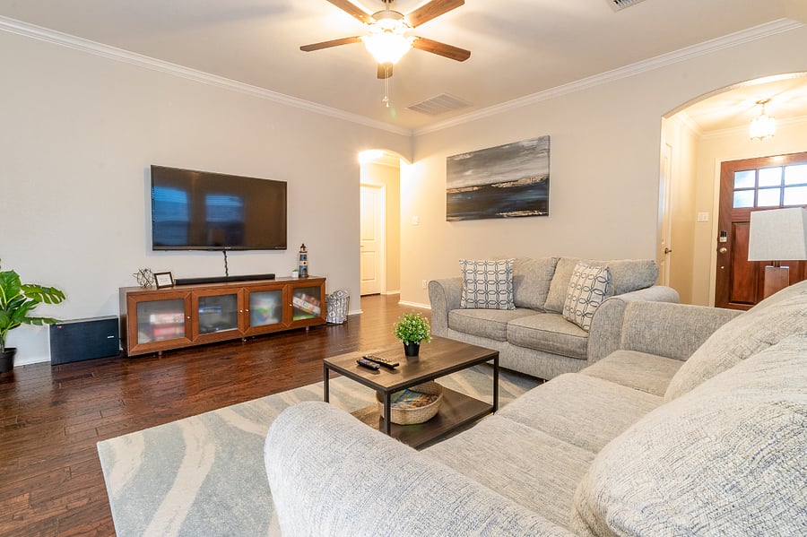 Furnished Finder property 645400_1 photo 1