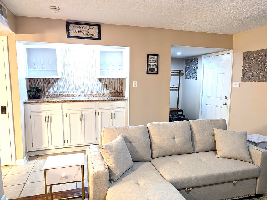 Furnished Finder property 645490_1 photo 11