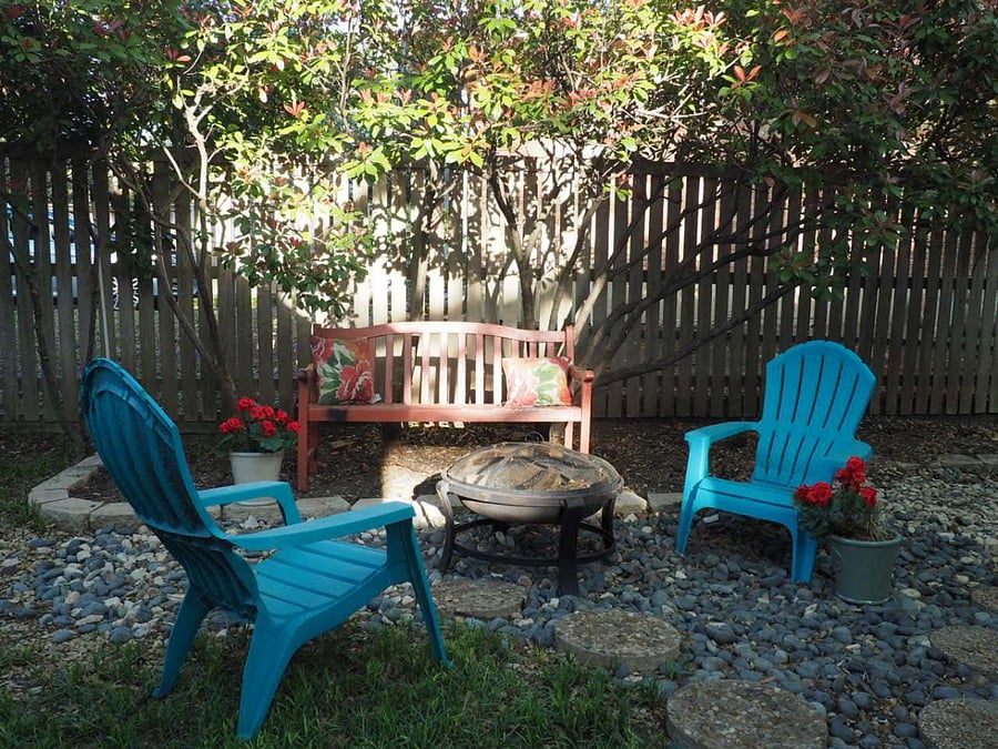 Side yard seating area