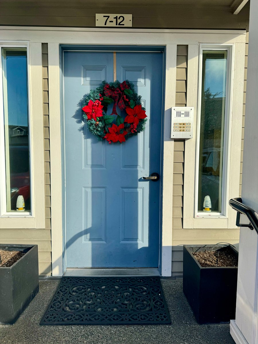 This is the locked door to the entrance of the condo another security feature in addition to the gate.