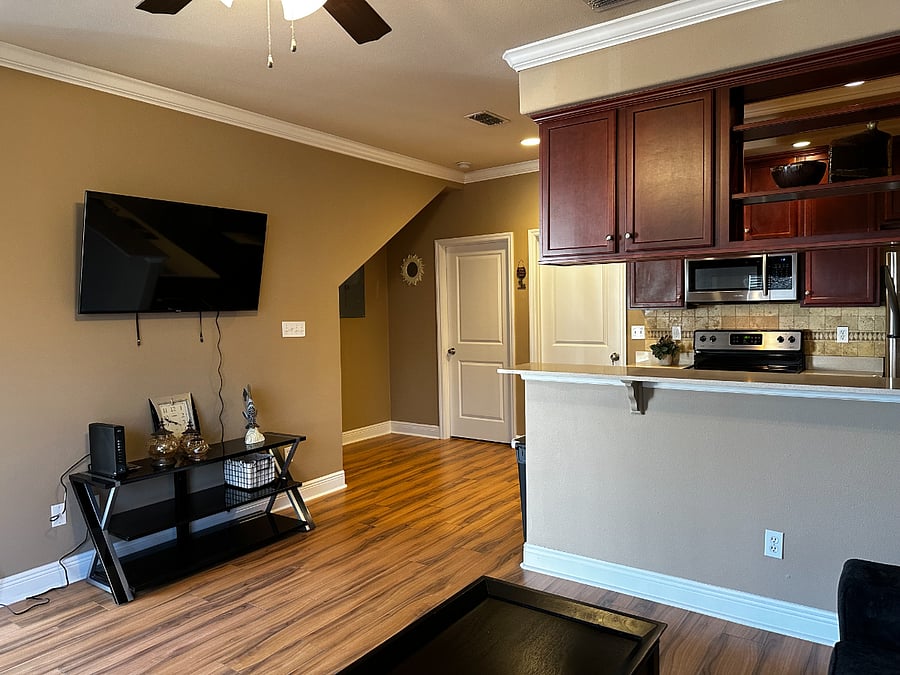 Furnished Finder property 645602_1 photo 24