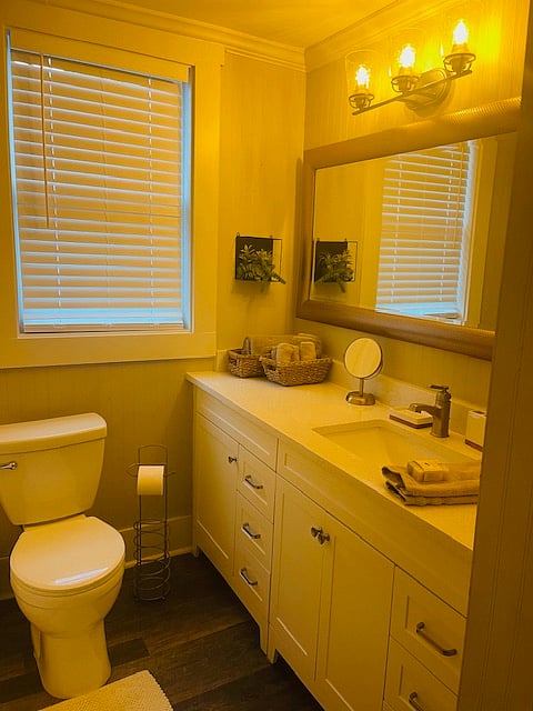 Upstairs Bathroom