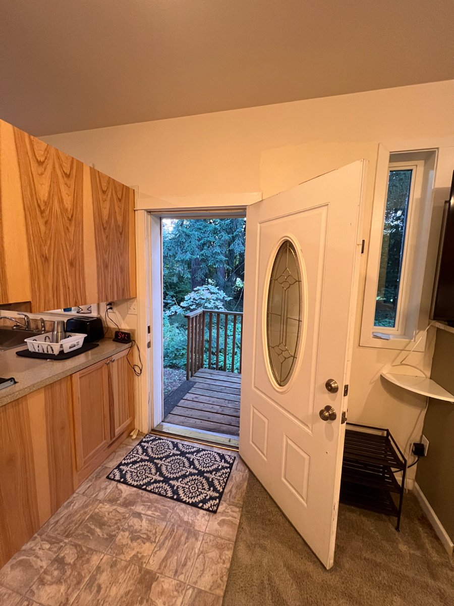 Furnished Finder property 645629_1 photo 16