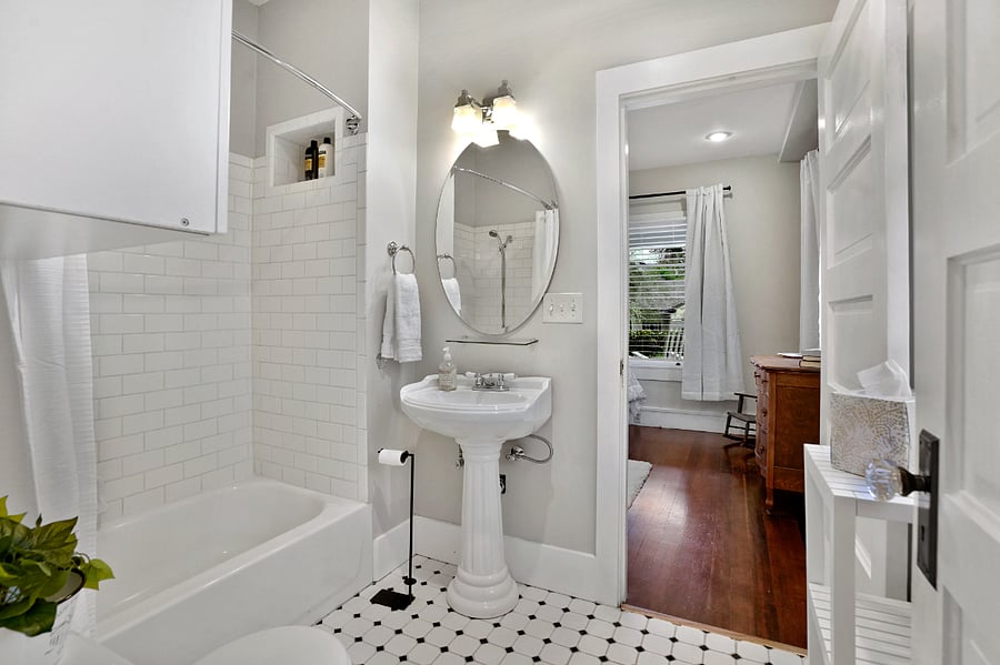 Bathroom access from Bedroom 1.