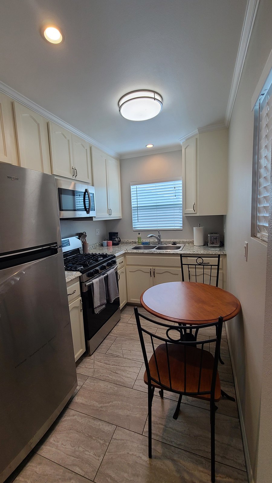 Furnished Finder property 645732_3 photo 1
