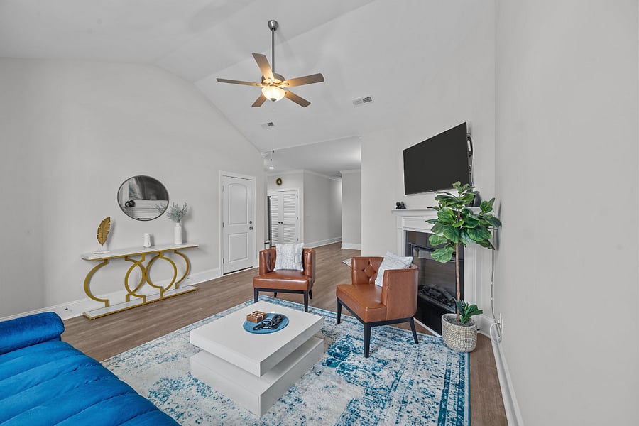 Furnished Finder property 645755_1 photo 3