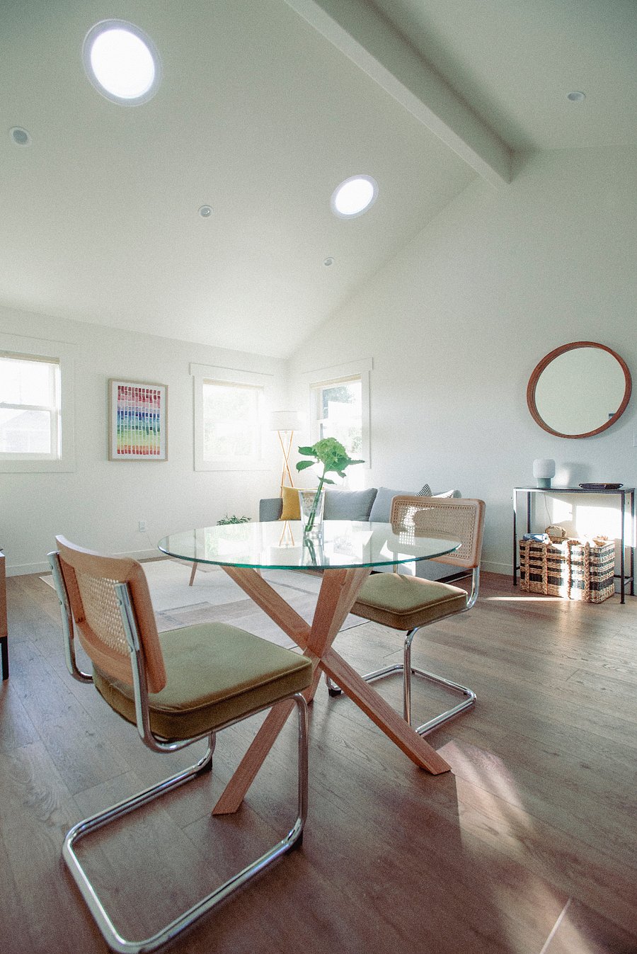 Dining table for up to 4 people