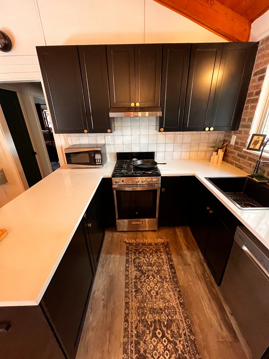 Furnished Finder property 646008_1 photo 26