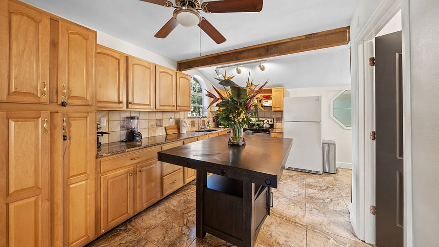 Furnished Finder property 646010_1 photo 12