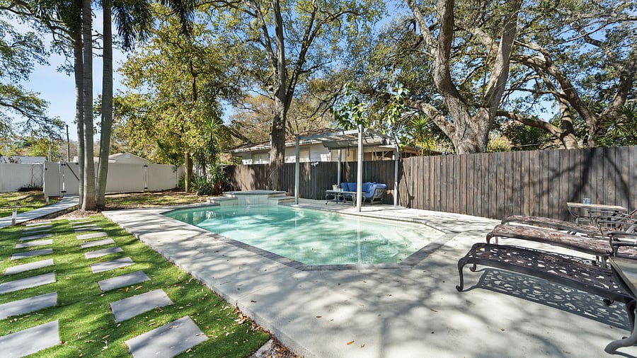 Furnished Finder property 646010_1 photo 29