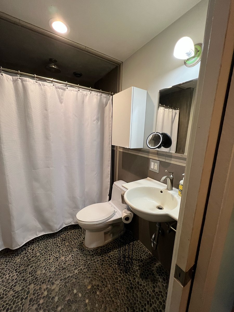 Furnished Finder property 646011_1 photo 4