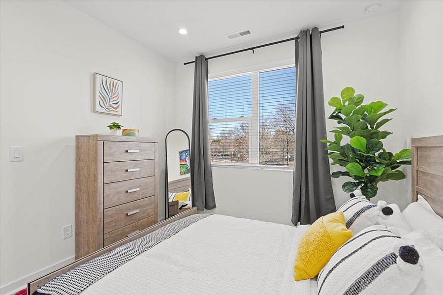 Furnished Finder property 646015_1 photo 13