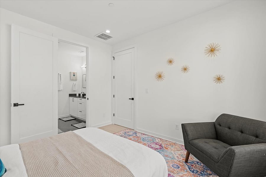 Furnished Finder property 646015_1 photo 20