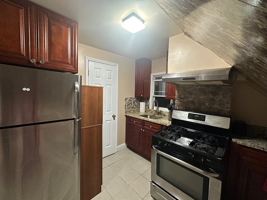 Furnished Finder property 646020_1 photo 4