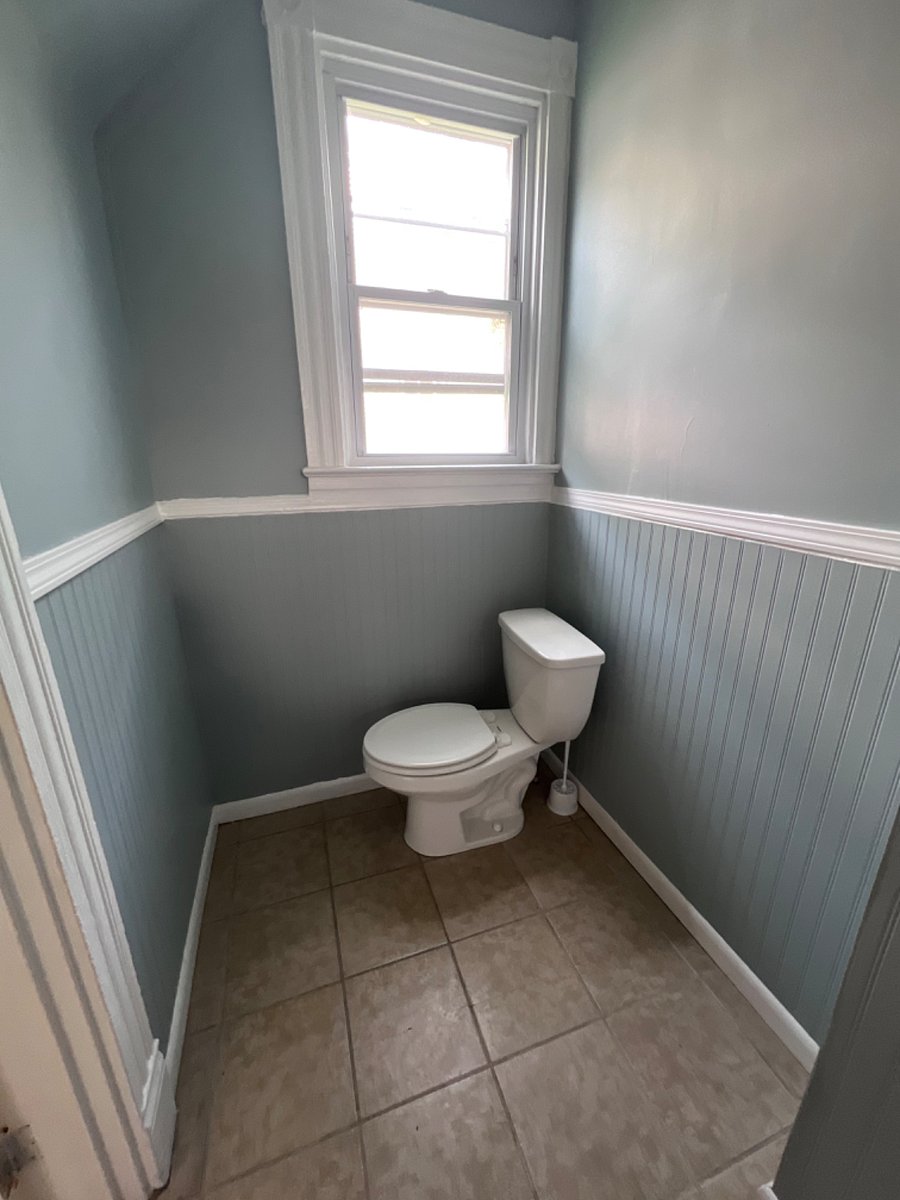 1st Fl bathroom