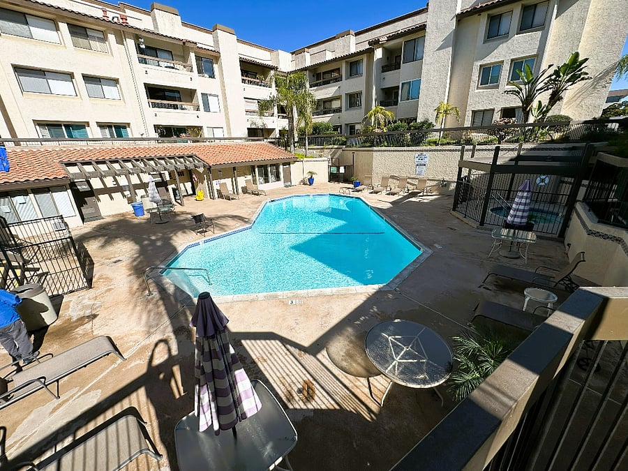 Furnished Finder property 646046_1 photo 33