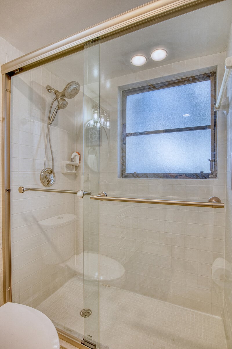 Furnished Finder property 646099_1 photo 28