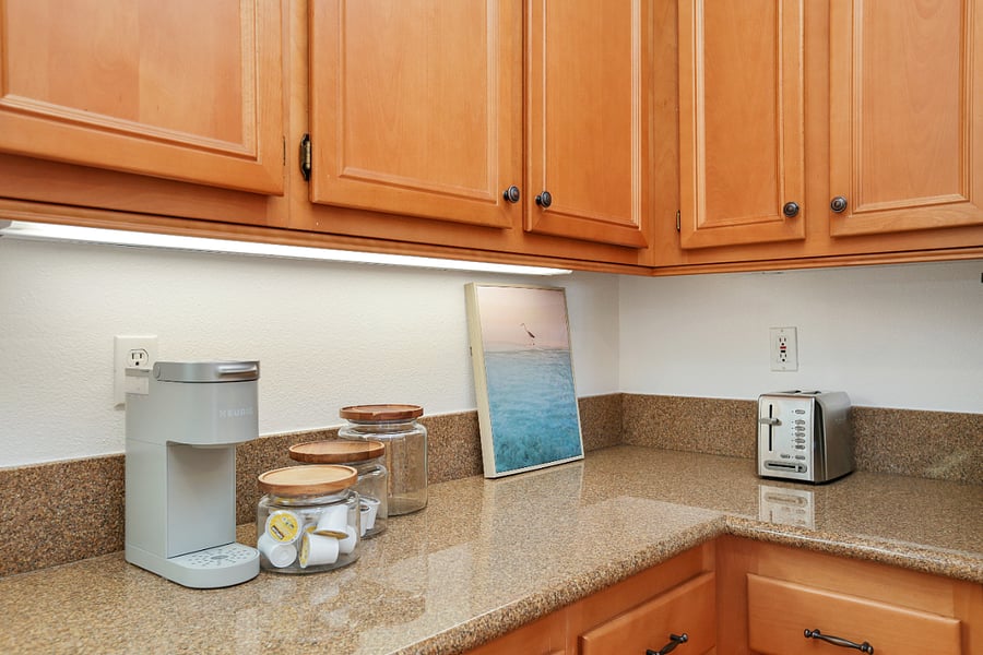 Keurig machine & toaster.