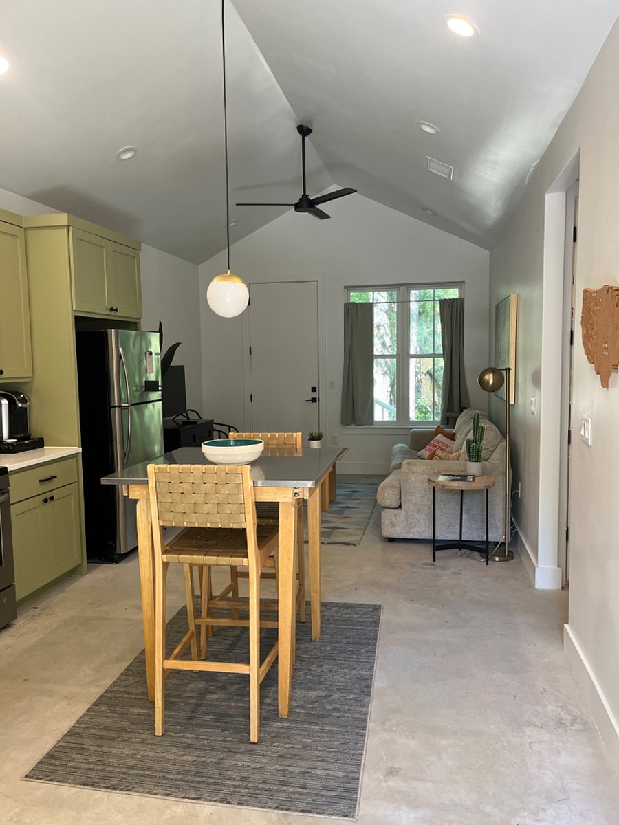 Furnished Finder property 646269_1 photo 8
