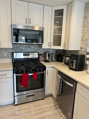 Furnished Finder property 646286_1 photo 22