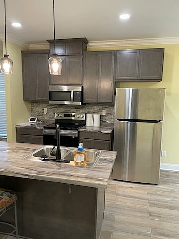 Furnished Finder property 646398_1 photo 3