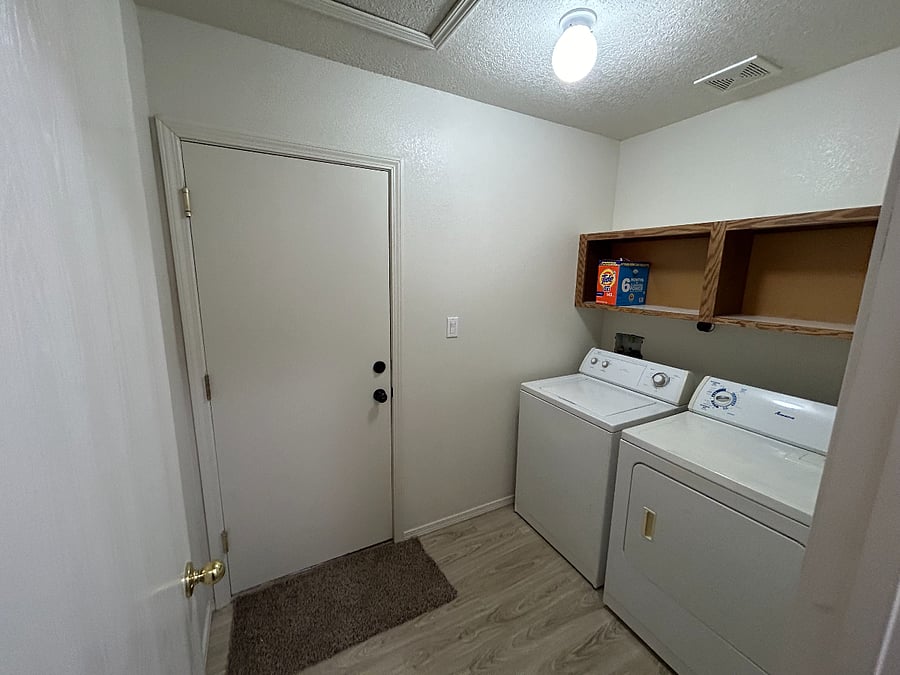 Furnished Finder property 646489_1 photo 26