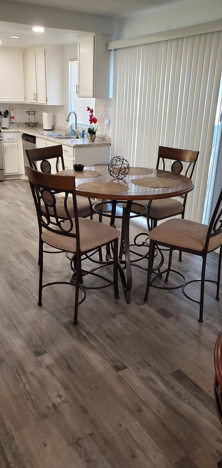 Furnished Finder property 646594_1 photo 14