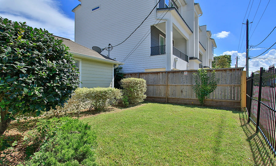 Side yard