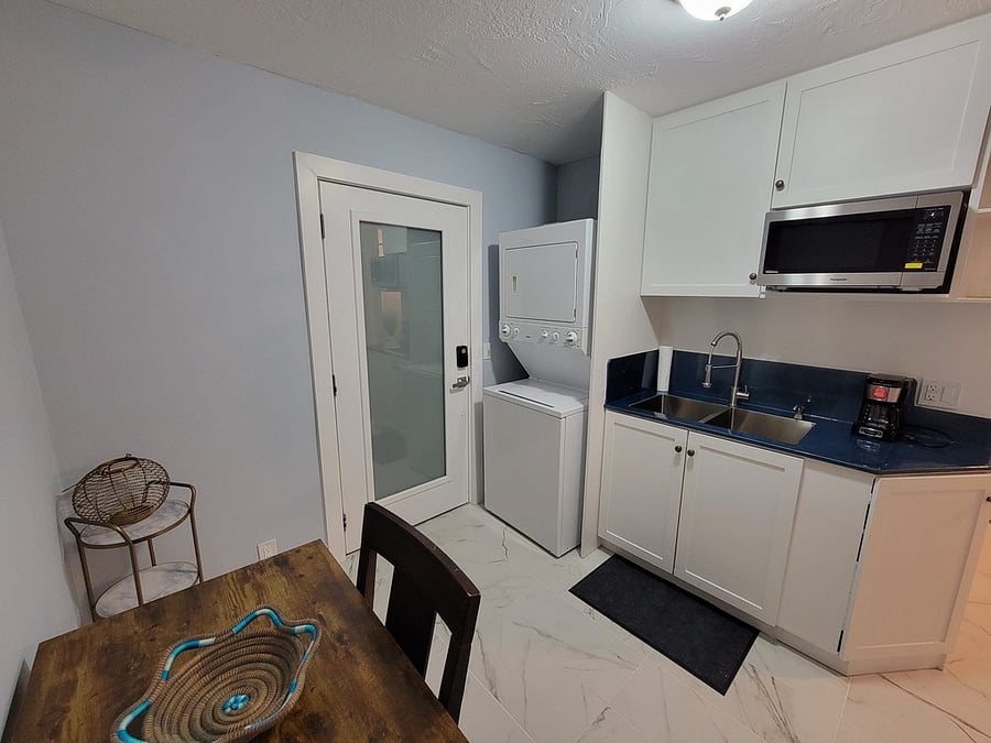 Furnished Finder property 646745_1 photo 6