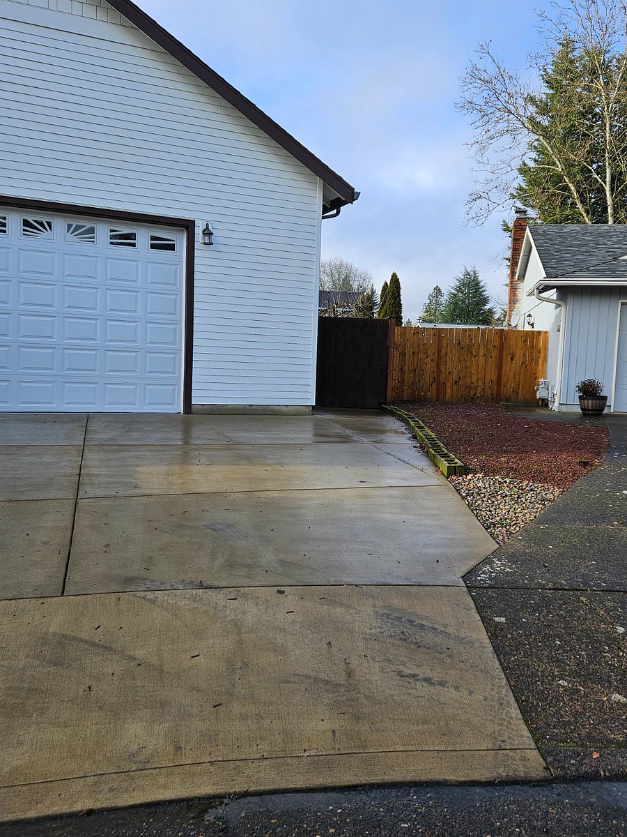 Parking spot on the right side of the driveway