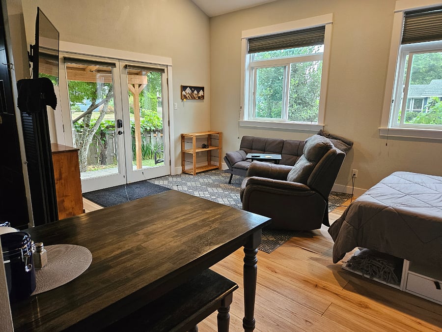 Furnished Finder property 646910_1 photo 3