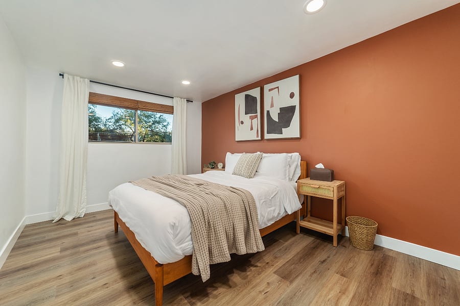 Bedroom 4 - Queen bed