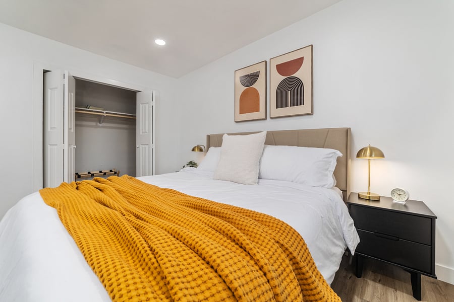 Bedroom 2 - King bed
