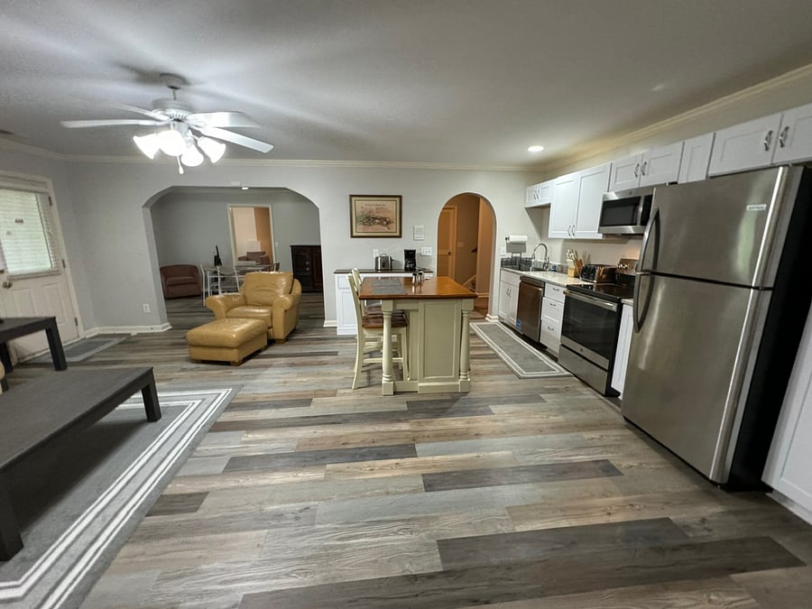 Furnished Finder property 647203_1 photo 9