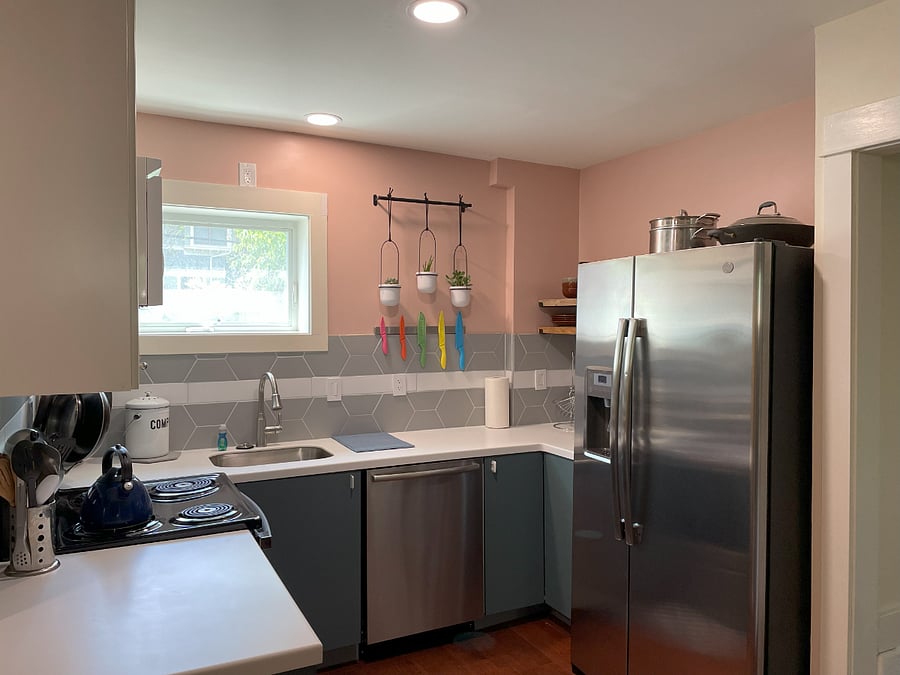 Fully stocked kitchen.