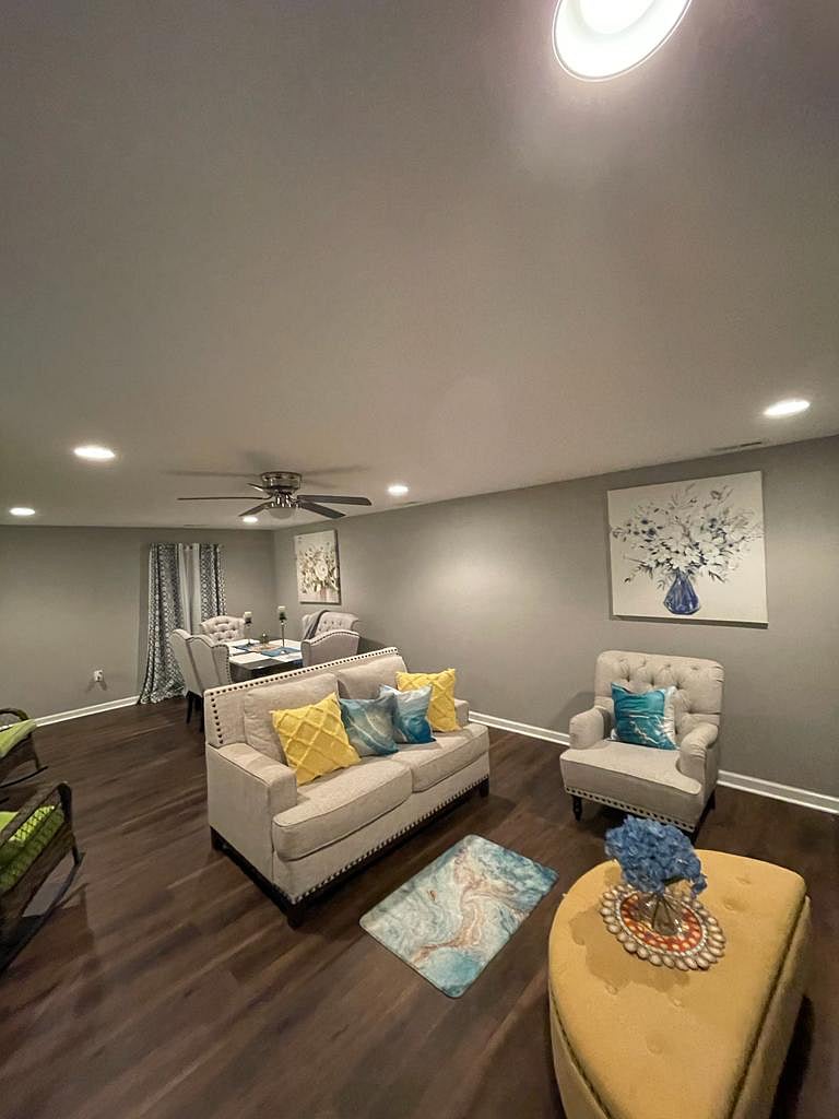 Furnished Finder property 647471_1 photo 3