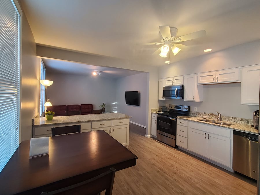 Furnished Finder property 647598_1 photo 4