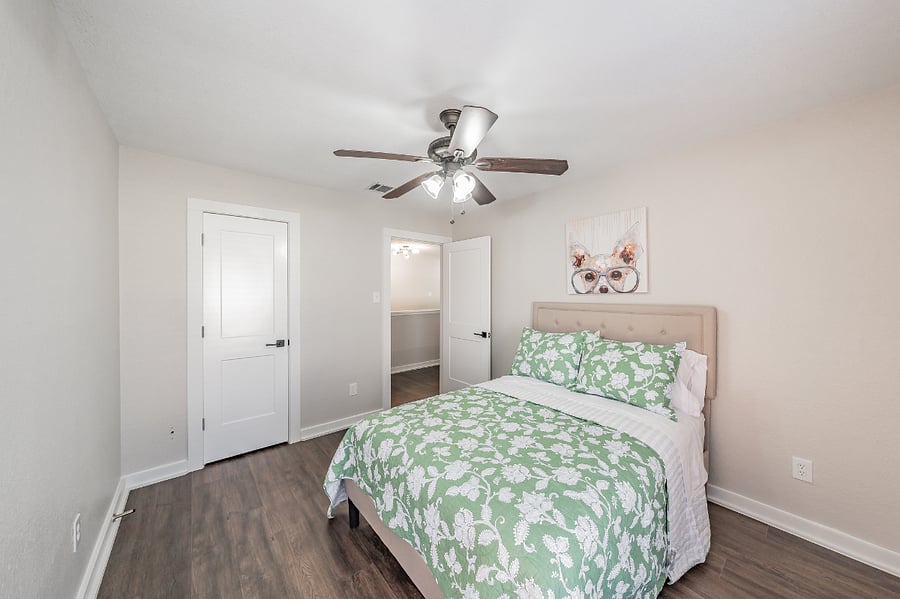 Furnished Finder property 647600_1 photo 18