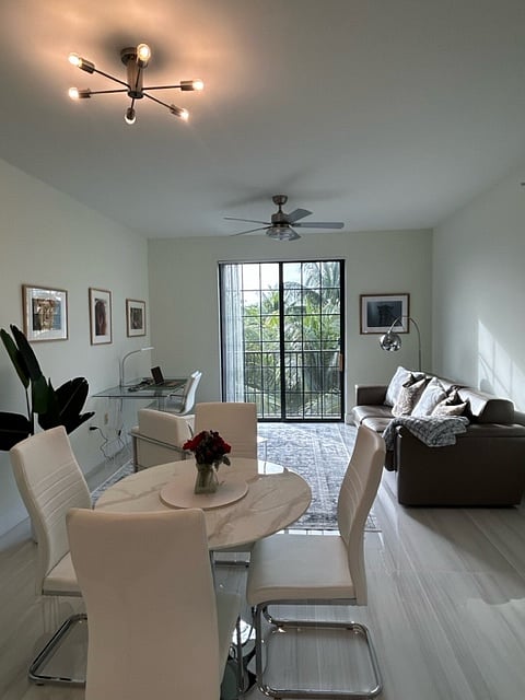 Furnished Finder property 647607_1 photo 3