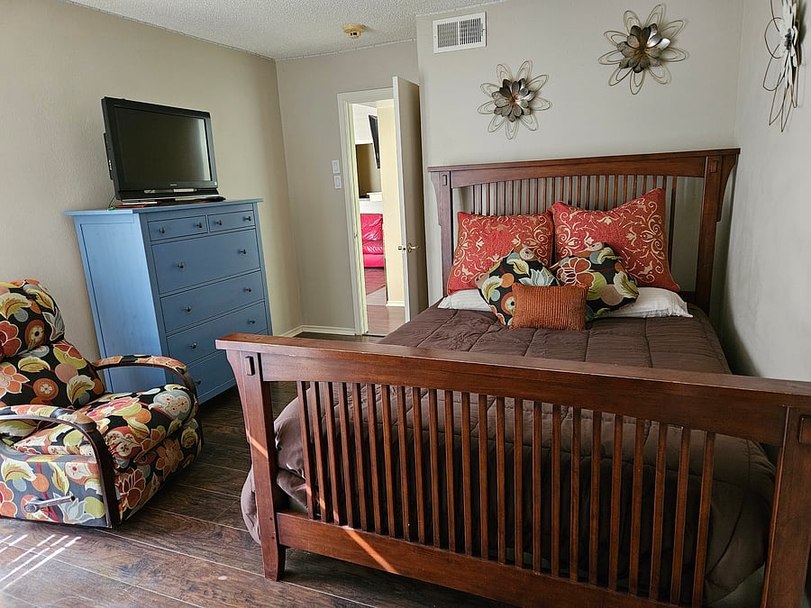 Furnished Finder property 647630_1 photo 8