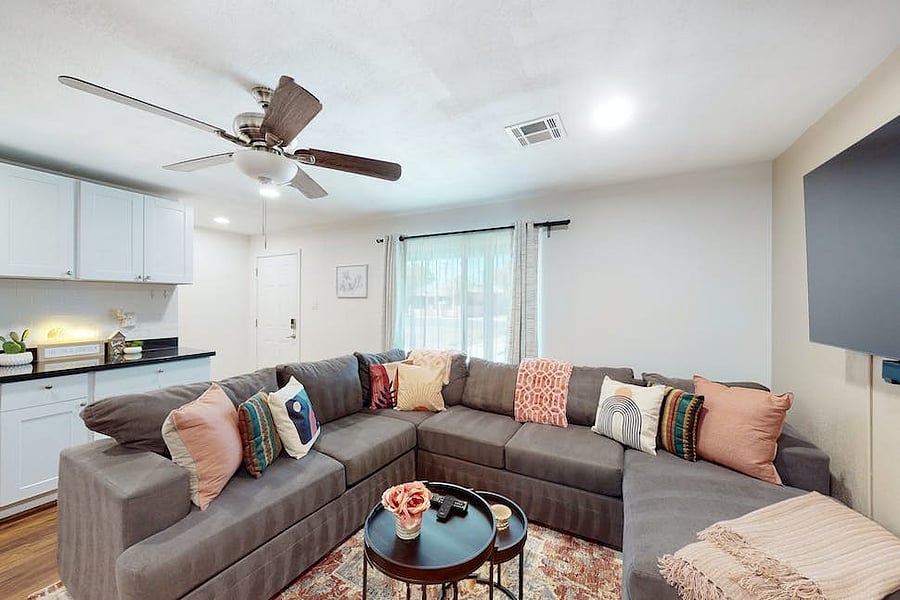 Furnished Finder property 647689_1 photo 3