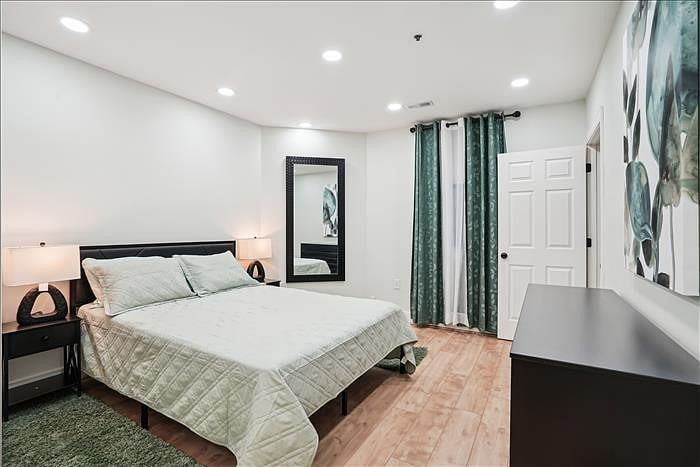 Furnished Finder property 647767_1 photo 10