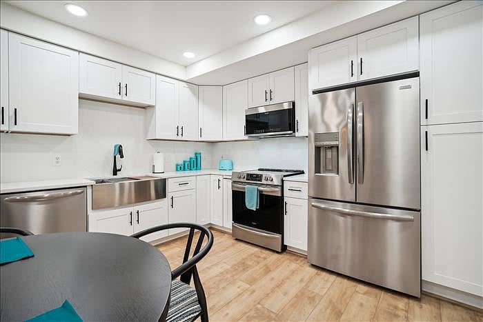 Furnished Finder property 647767_1 photo 8