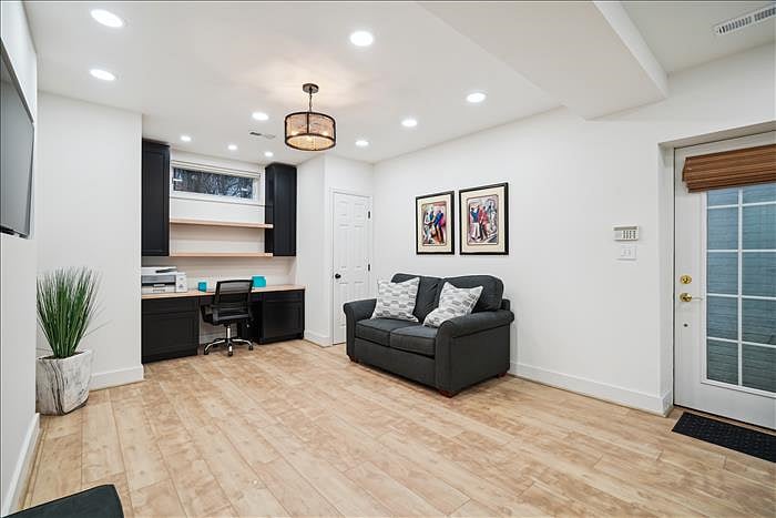 Furnished Finder property 647767_1 photo 9