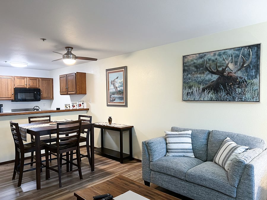 Furnished Finder property 648010_1 photo 4